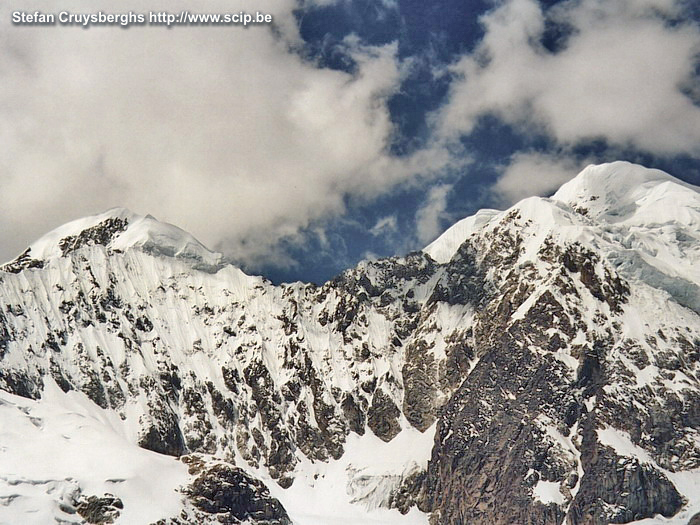 Sorata - Sneeuw De hoge Andes-toppen zijn altijd bedekt met eeuwige sneeuw. Stefan Cruysberghs